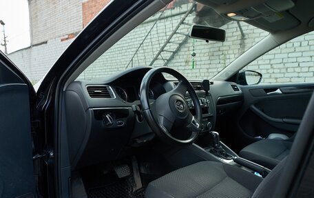 Volkswagen Jetta VI, 2013 год, 1 350 000 рублей, 15 фотография