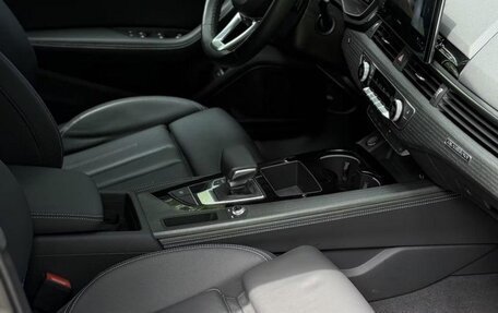 Audi A4, 2023 год, 2 800 000 рублей, 13 фотография