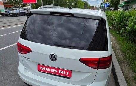 Volkswagen Touran III, 2018 год, 1 400 000 рублей, 3 фотография