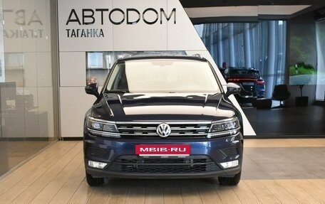 Volkswagen Tiguan II, 2017 год, 2 649 000 рублей, 2 фотография