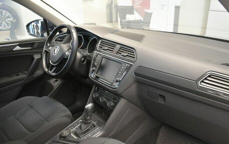 Volkswagen Tiguan II, 2017 год, 2 649 000 рублей, 20 фотография