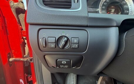 Volvo V60 I, 2011 год, 895 000 рублей, 10 фотография