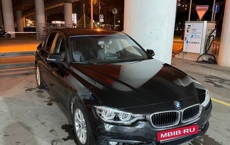 BMW 3 серия, 2018 год, 1 700 000 рублей, 6 фотография