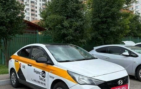Hyundai Solaris II рестайлинг, 2022 год, 1 099 000 рублей, 5 фотография
