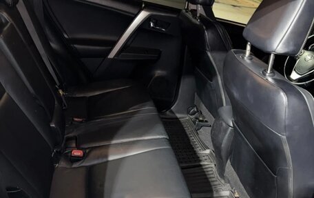 Toyota RAV4, 2013 год, 1 850 000 рублей, 17 фотография