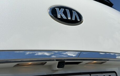 KIA Carnival III, 2020 год, 2 750 000 рублей, 9 фотография