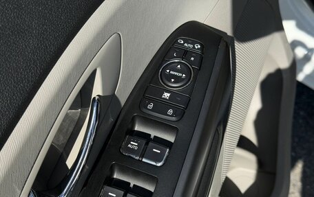 KIA Carnival III, 2020 год, 2 750 000 рублей, 12 фотография