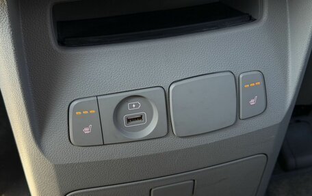 KIA Carnival III, 2020 год, 2 750 000 рублей, 25 фотография