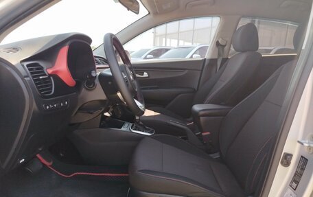 KIA Rio IV, 2021 год, 1 660 000 рублей, 10 фотография
