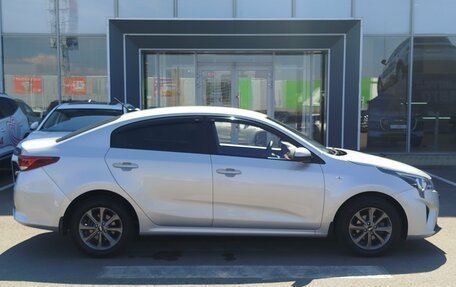 KIA Rio IV, 2021 год, 1 660 000 рублей, 3 фотография