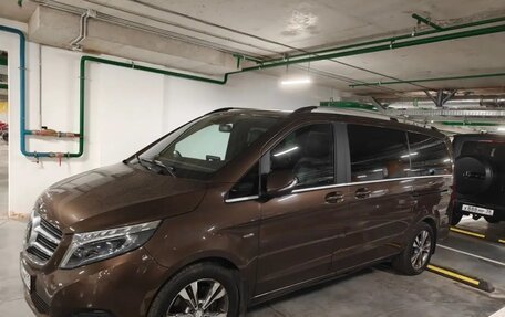 Mercedes-Benz V-Класс, 2015 год, 3 250 000 рублей, 7 фотография