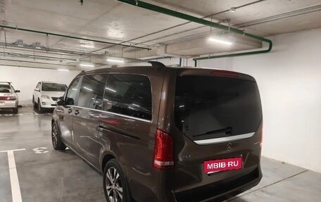 Mercedes-Benz V-Класс, 2015 год, 3 250 000 рублей, 5 фотография