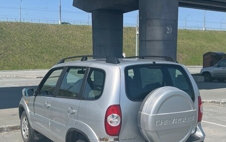 Chevrolet Niva I рестайлинг, 2011 год, 500 000 рублей, 4 фотография