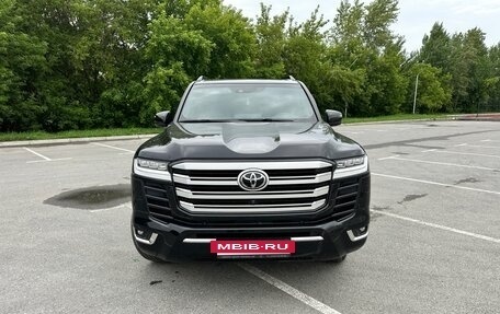 Toyota Land Cruiser, 2024 год, 13 000 000 рублей, 8 фотография