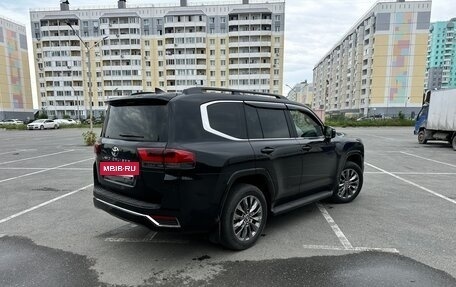 Toyota Land Cruiser, 2024 год, 13 000 000 рублей, 5 фотография
