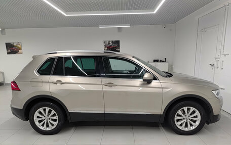 Volkswagen Tiguan II, 2018 год, 3 000 000 рублей, 5 фотография