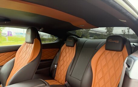 Bentley Continental GT II рестайлинг, 2015 год, 5 650 000 рублей, 26 фотография