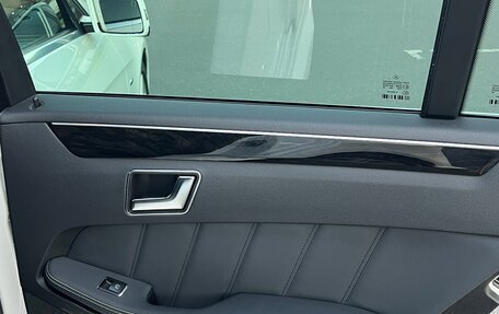 Mercedes-Benz E-Класс, 2011 год, 1 879 000 рублей, 17 фотография