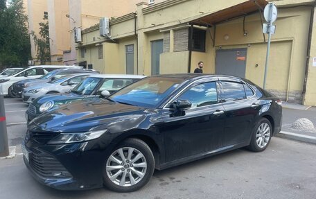 Toyota Camry, 2019 год, 2 650 000 рублей, 2 фотография