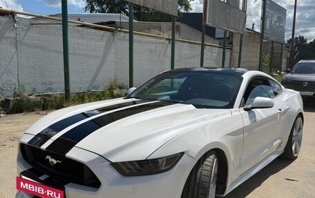 Ford Mustang VI рестайлинг, 2017 год, 3 300 000 рублей, 5 фотография