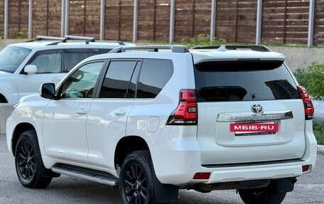 Toyota Land Cruiser Prado 150 рестайлинг 2, 2018 год, 5 390 000 рублей, 3 фотография