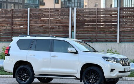 Toyota Land Cruiser Prado 150 рестайлинг 2, 2018 год, 5 390 000 рублей, 14 фотография