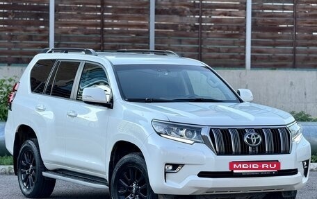 Toyota Land Cruiser Prado 150 рестайлинг 2, 2018 год, 5 390 000 рублей, 5 фотография