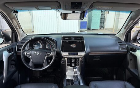 Toyota Land Cruiser Prado 150 рестайлинг 2, 2018 год, 5 390 000 рублей, 30 фотография