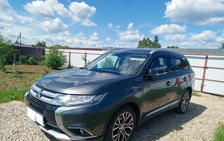 Mitsubishi Outlander III рестайлинг 3, 2018 год, 2 050 000 рублей, 3 фотография