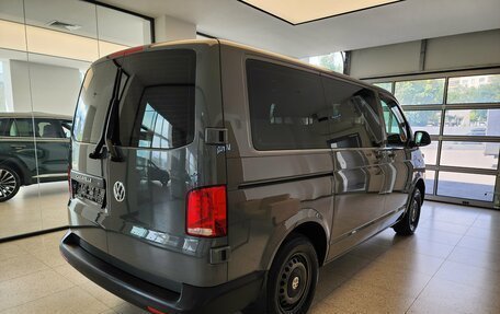 Volkswagen Caravelle T6 рестайлинг, 2020 год, 3 600 000 рублей, 5 фотография