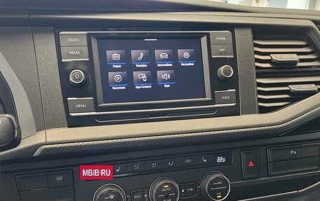 Volkswagen Caravelle T6 рестайлинг, 2020 год, 3 600 000 рублей, 17 фотография