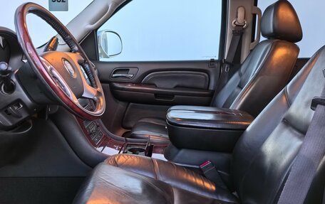 Cadillac Escalade III, 2007 год, 1 270 000 рублей, 9 фотография