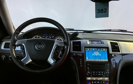 Cadillac Escalade III, 2007 год, 1 270 000 рублей, 12 фотография
