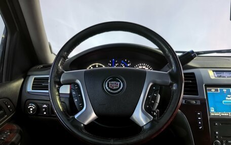 Cadillac Escalade III, 2007 год, 1 270 000 рублей, 14 фотография