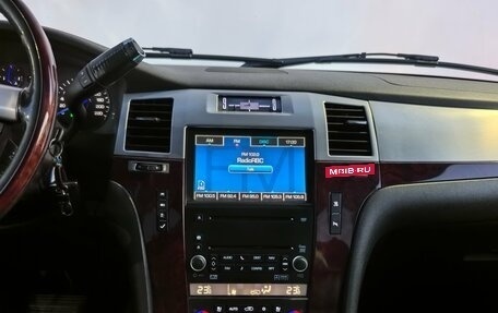 Cadillac Escalade III, 2007 год, 1 270 000 рублей, 15 фотография