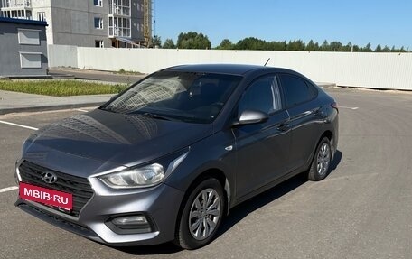 Hyundai Solaris II рестайлинг, 2019 год, 895 000 рублей, 1 фотография