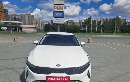 KIA K5, 2021 год, 2 300 000 рублей, 1 фотография