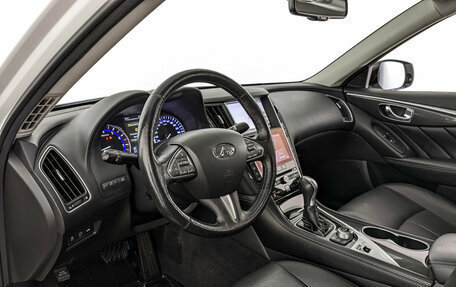 Infiniti Q50 I рестайлинг, 2017 год, 2 100 000 рублей, 15 фотография