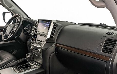 Toyota Land Cruiser 200, 2020 год, 8 800 000 рублей, 13 фотография