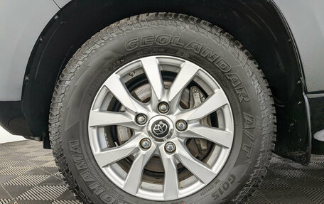 Toyota Land Cruiser 200, 2020 год, 8 800 000 рублей, 12 фотография