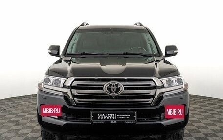 Toyota Land Cruiser 200, 2020 год, 8 800 000 рублей, 2 фотография