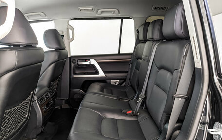 Toyota Land Cruiser 200, 2020 год, 8 800 000 рублей, 18 фотография