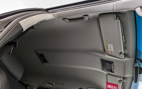 Toyota Land Cruiser 200, 2020 год, 8 800 000 рублей, 23 фотография