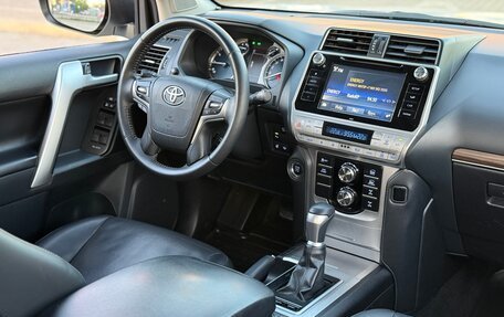 Toyota Land Cruiser Prado 150 рестайлинг 2, 2019 год, 5 199 000 рублей, 5 фотография