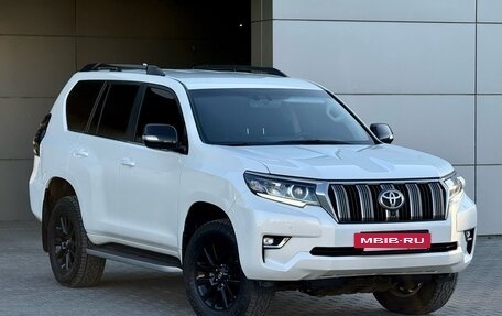 Toyota Land Cruiser Prado 150 рестайлинг 2, 2019 год, 5 199 000 рублей, 24 фотография