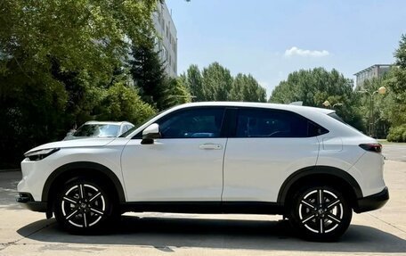 Honda Vezel, 2023 год, 2 100 000 рублей, 5 фотография
