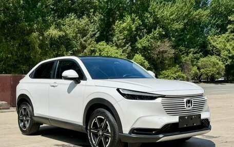 Honda Vezel, 2023 год, 2 100 000 рублей, 3 фотография