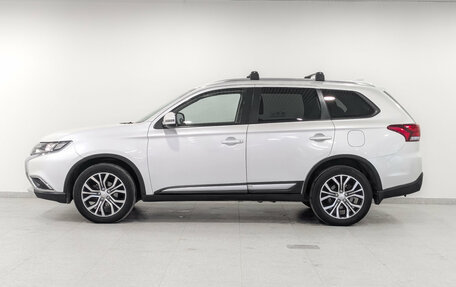 Mitsubishi Outlander III рестайлинг 3, 2018 год, 1 750 000 рублей, 8 фотография