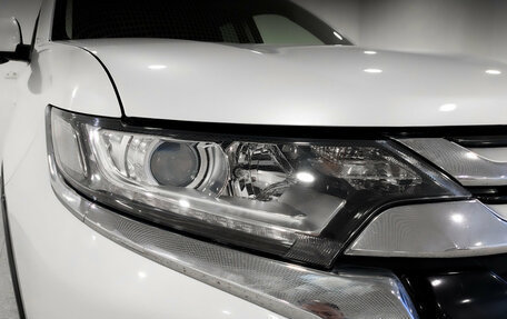 Mitsubishi Outlander III рестайлинг 3, 2018 год, 1 750 000 рублей, 17 фотография
