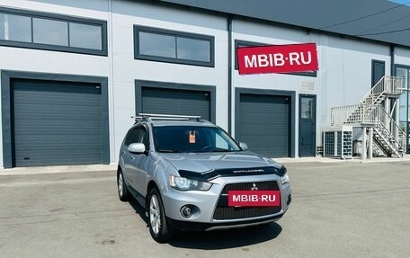 Mitsubishi Outlander III рестайлинг 3, 2010 год, 1 379 000 рублей, 8 фотография